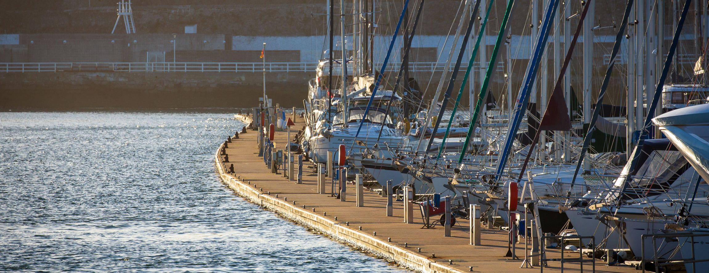 Weather and Tide Forecast Mayflower Marina, Plymouth